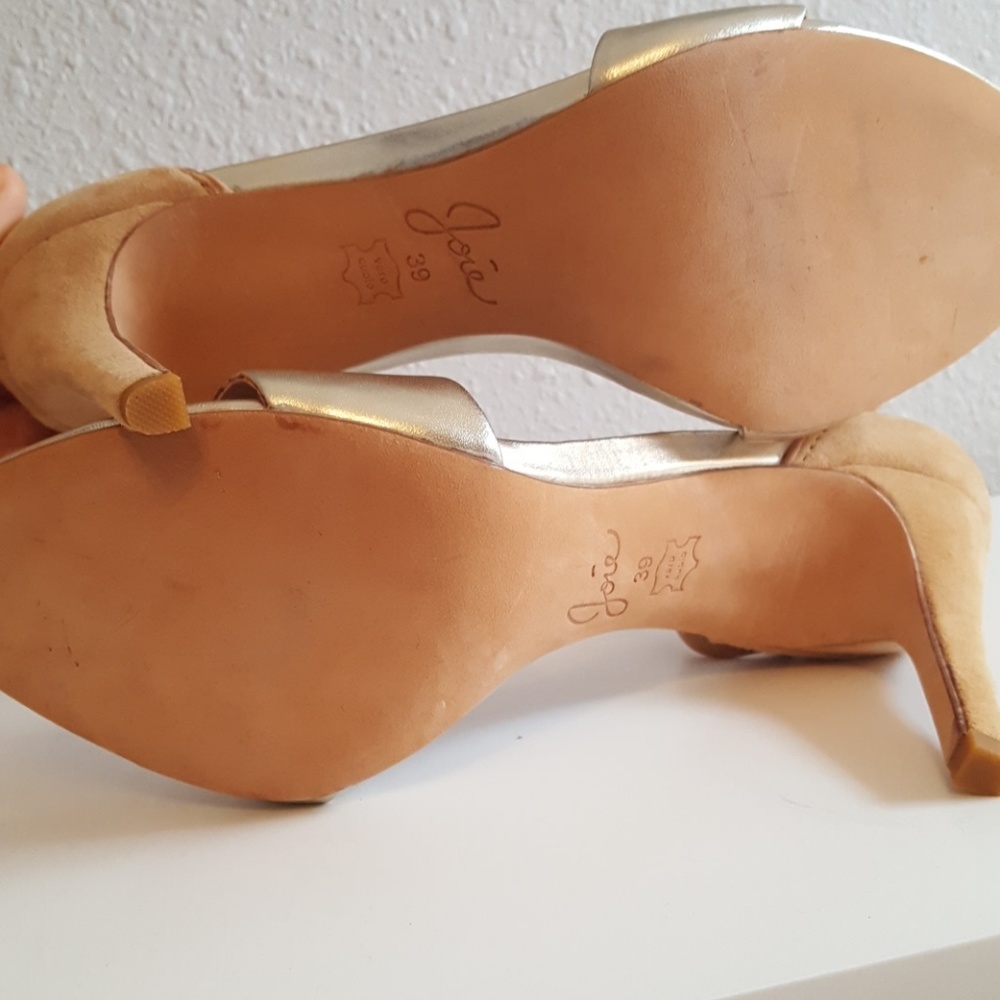 Joie tan and soft gold heels - Picture 6 of 6